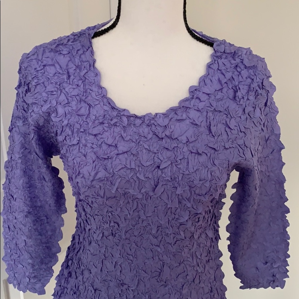 Popcorn/Bubble Shirt in Lavender New